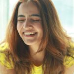 Rukshar Dhillon Instagram - Wrapping up my weekly dose of laughter and self reflection, without any filter🌻♥️ 📸- @advait_vaidya