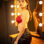 Rukshar Dhillon Instagram - ♥️🖤 @pranil_chintewar @bhargavikallam @pixelperfectmakeup_visali