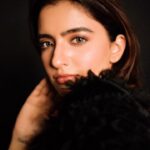Rukshar Dhillon Instagram - Don’t waste a move♟️ @abbisonfranklin @pranil_chintewar @bhargavikallam @pixelperfectmakeup_visali