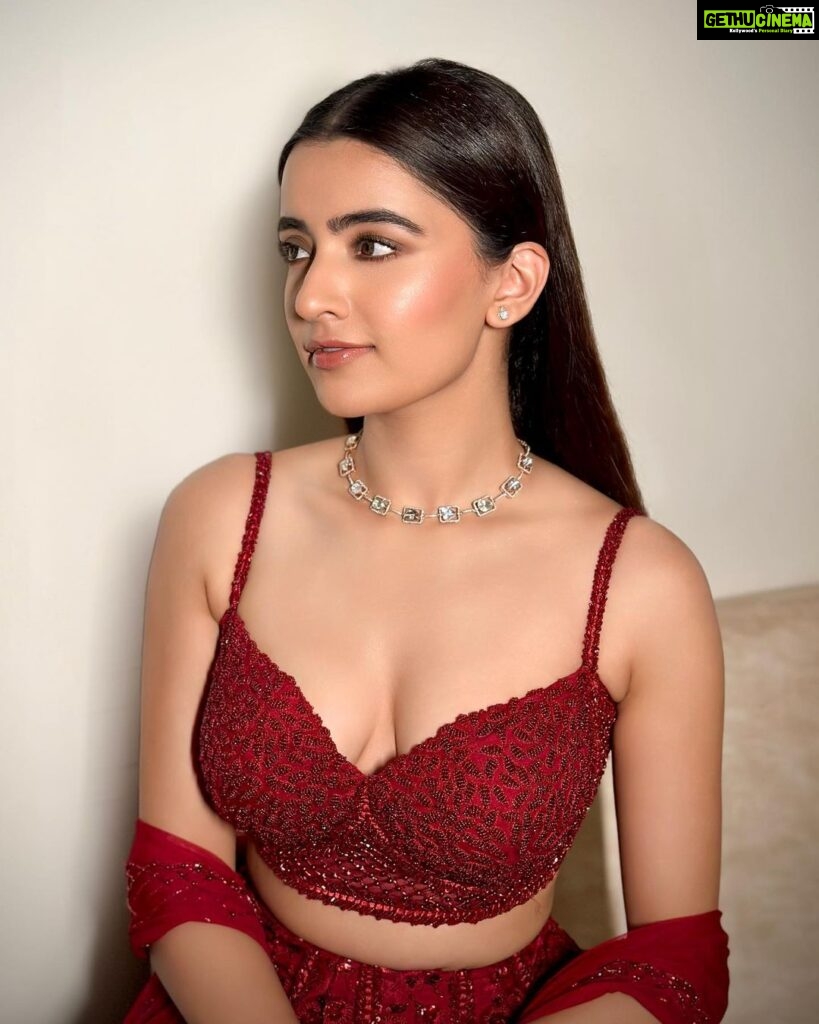 Rukshar Dhillon Instagram - We can buy our own diamonds All that is needed from you, is a heart full of love. Happy Valentines Day to all of you♥️ Styled by- @stylebymish Hair- @minisingh11_ Make up- @bridalmakeupbynidhithakkar Wearing- @richajaisinghanilabel Jewellery- @akoyajewels