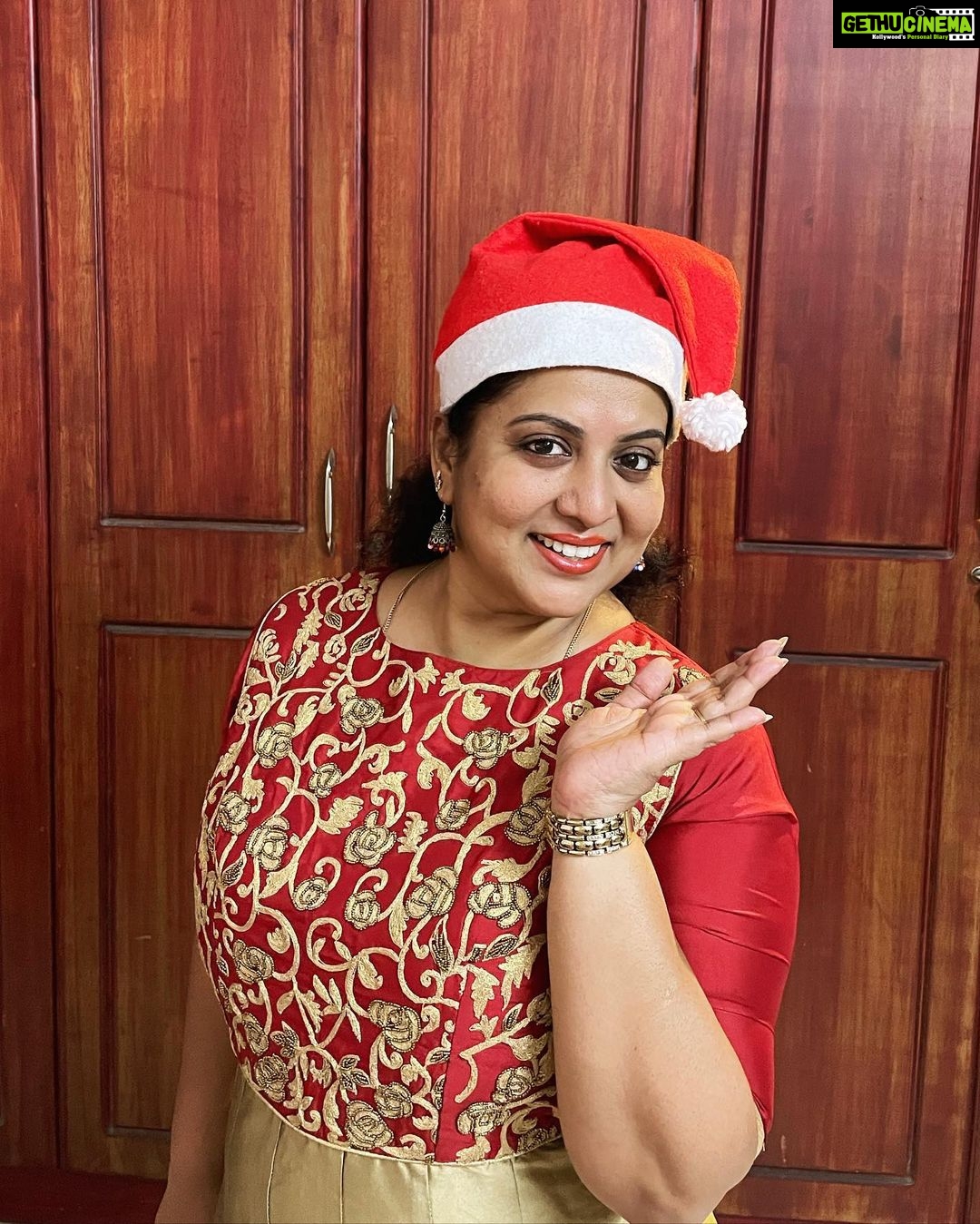 Rupa Sri Instagram - Merry Christmas yβallπ
ππ