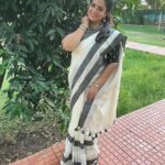 Rupa Sri Instagram - Happiness is not out there, it’s in you!!🥰💖 @ashas_womens_collection 🥻🥰