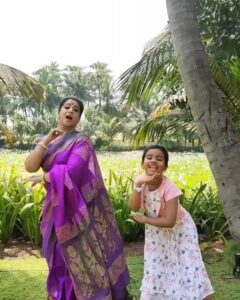 Rupa Sri Instagram - With @lisha_hema my annakili..... Annakili.....