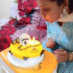 Rupa Sri Instagram – It was a pleasant surprise to receive cake from my beloved people ❤ for the award that i have received as best mamiyar #vijayawards , thank you for your love and support… Love u 😘
#vijaytv #barathikannamma
@swab_wadi1116 
@reshmasarath18 

@lisha_hema 
@jithuz_rampart 
@dhanya_maryvarghese 
@rahimanreneesha 
@gopi671 
@aaron_krish_cazziro Saidapet, Tamil Nadu, India