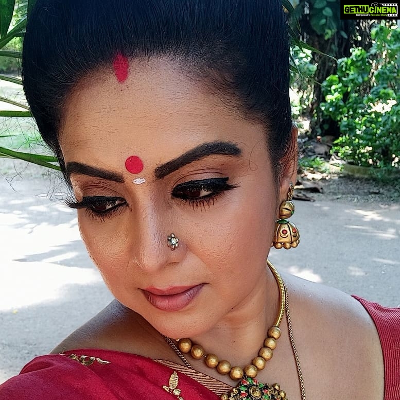 Rupa Sri Instagram - Thank you @sesha_craft_creations ❤❤ I really loved this wonderful neckset and earings🥰😘🥰😘🥰😘