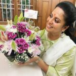 Rupa Sri Instagram – You all made my birthday so special sending me this beautiful flower bouquet!!🥰😍💖
Thank you so much for @vijaytelevision 
@kriskuty Sir
@balachandran_ratnavel Sir
@pradeepmilroy Sir