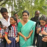 Rupa Sri Instagram - My Birthday Celebration in Bharathi Kannamma shooting shot. Thank you so much for @globalvillagers 🥰for the happiest moment.