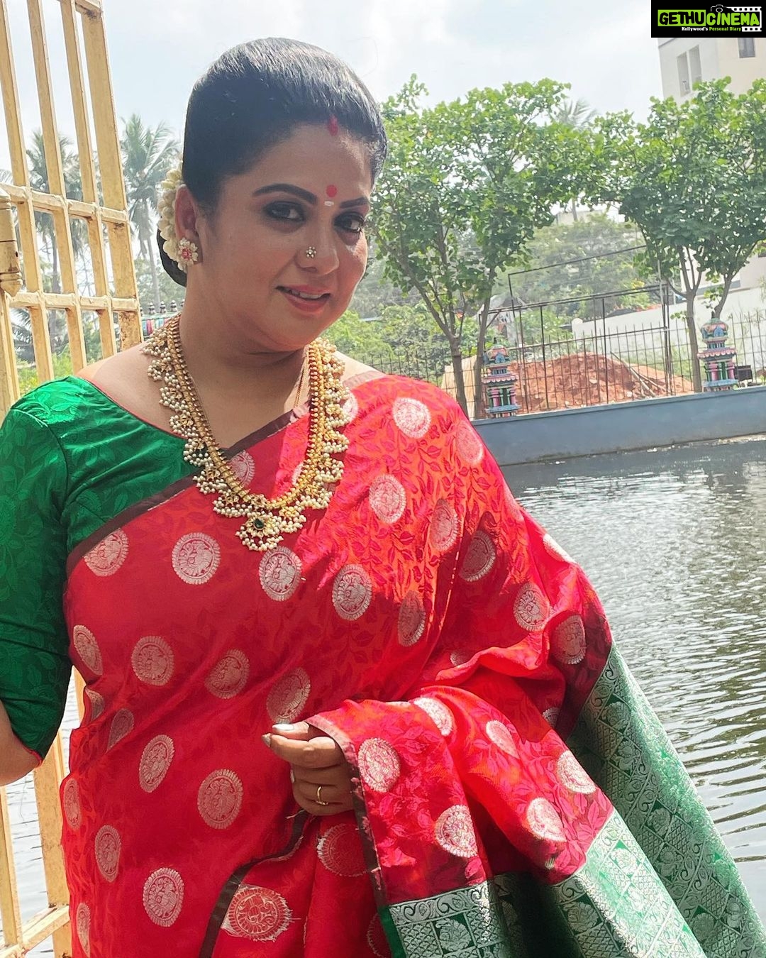 Rupa Sri Instagram - Festival outfit🥻❤️💚 @ashas_womens_collection thank you for the beautiful saree collection!💖
