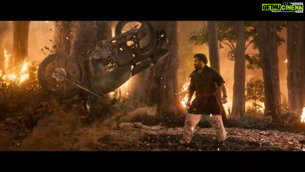 S. S. Rajamouli Instagram - Hope these 3 minutes and 7 seconds symbolise #RRRMovie in all its glory :)  Here's #RRRTrailer … See you in the theatres on 07.01.2022 #BraceYourselvesForRRR #RRRMovie