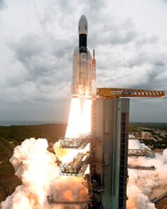 S. S. Rajamouli Instagram - ISRO created a History 👏🏻👏🏻👏🏻Congratulations on the successful launch of #Chandrayaan2... Jai Hind 🇮🇳