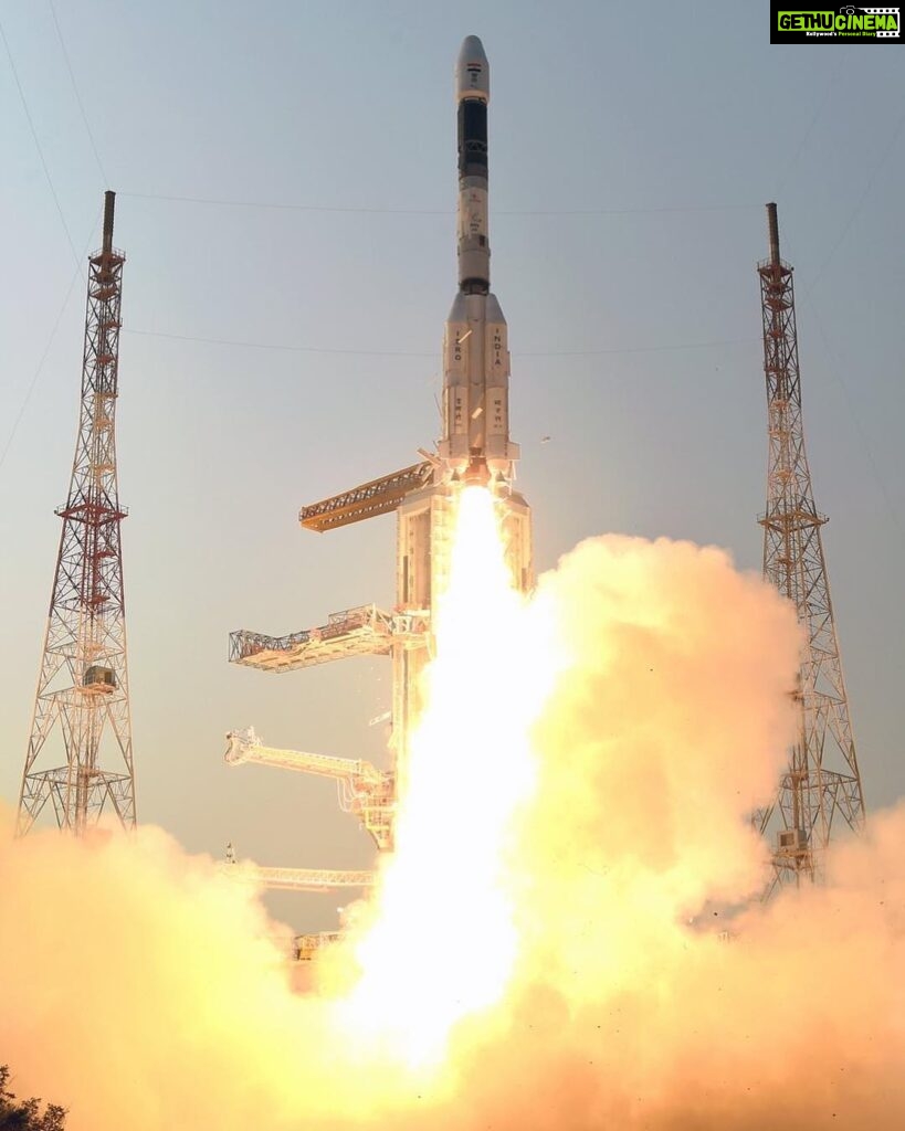 S. S. Rajamouli Instagram - Congratulations to team #ISRO on the successful launch of #GSAT6A. Huge respect and we are so proud... 🙏🏻🙏🏻🙏🏻 #India