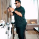 S. Thaman Instagram - Leave the hatred !! Be Sacred ✌🏽 Love & peace #Thaman 🫶 Stepping on to the Indian Idol sets in style 😎 #AhaIdolOnReels #TeluguIndianIdol @ahavideoIn