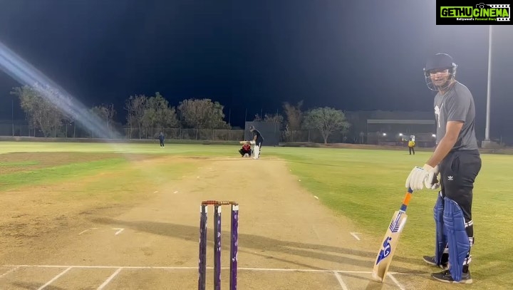 S. Thaman Instagram - #Short ball 🏏 Smashed For a 97 Metre #Six in to the #MidWicket area Out of the Park 💣💪🏼 banggggggggg tat was from the Middle of the bat 🧸🏆 #Cricket for life ❤️