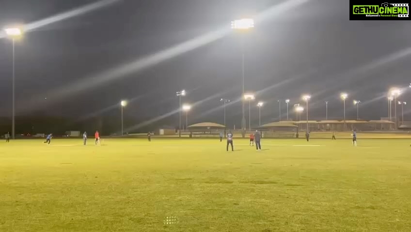 S. Thaman Instagram - Tat went Flat Full throttle 🏏💪🏼 From the middle … on long On 💨💨💨 @dclmgmt ❤️ #dallas #Cricket