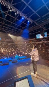 S. Thaman Instagram - Just loved every bit of this concert ❤️🤩 #dallas Was Massssssssssssssss !! 🔥🔥🔥🔥🔥🔥🔥🔥🔥🔥

#alaamericapurramuloo 💃🔊