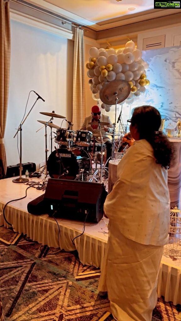 S. Thaman Instagram - My masss Mother #Savithri 🔥🔥 on Fire today Singing #MasakaMasaka @asivamanidrums_official on drums She had a great time On her Birthday 🎉 ♥️♥️♥️♥️ #S70 🏆 #Amma Love U