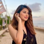 Saba Khan Instagram - Desi Girl 🥰⭐️ . . Outfit - @ddeepraa Make up - self 🥰 . #sabakhan #beauty #love #selflove