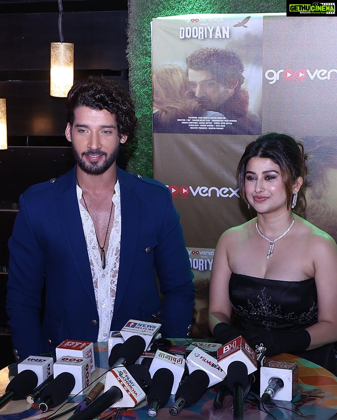 Saba Khan Instagram - Night to remember Dooriyan Launch Party 🎉 . Designer - @ddeepraa Mua - @sunny_makeup_artist . . #sabakhan #songlaunch #gratitude