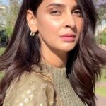 Saba Qamar Zaman Instagram - Eid Mubarak – may your homes and hearts be filled with the joyful spirit of Eid. Laugh, Live, Love. ♥️🤍💫 👗 @mohsin.naveed.ranjha 💫