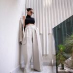 Saba Qamar Zaman Instagram - Real style is never right or wrong. It’s all a matter of being yourself.