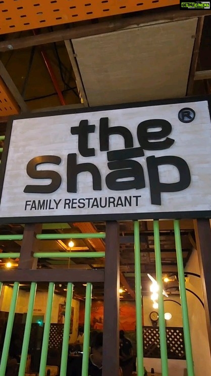 Sadhika Venugopal Instagram - @theshaprestaurant now open at gokulam mall @gokulamgalleriacalicut 💕💕💕💕 Gokulam Galleria, Mavoor Road