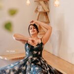 Sadhika Venugopal Instagram - 💚💚💚💚💚 👗 @nova_fashion_boutique_by_brind 📸 @aneesh_motive_pix Loc @bigbellymomo tvm Thiruvananthapuram, Kerala, India