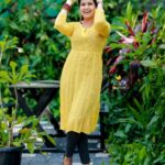 Sadhika Venugopal Instagram - 💛💛💛💛💛💛💛💛 👗@lepapillonkochi5 📸@3leaf_fashion_photography @3leaf_photography Loc @cocoacafe_cochin COCOA CAFE