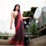 Sadhika Venugopal Instagram – 💕💕💕💕💕💕
Wear a saree and give people a reason to turn their heads

📸@aneesh_motive_pix 
@motive_pix_studio SP Grand Days