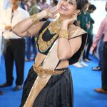 Sadhika Venugopal Instagram - Thankyou sooo much @rachandroo for these lovely clicks ❤️❤️❤️ ❤️"Smile is the beauty of the soul"❤️ Mumbai Exhibition Center, Goregaun