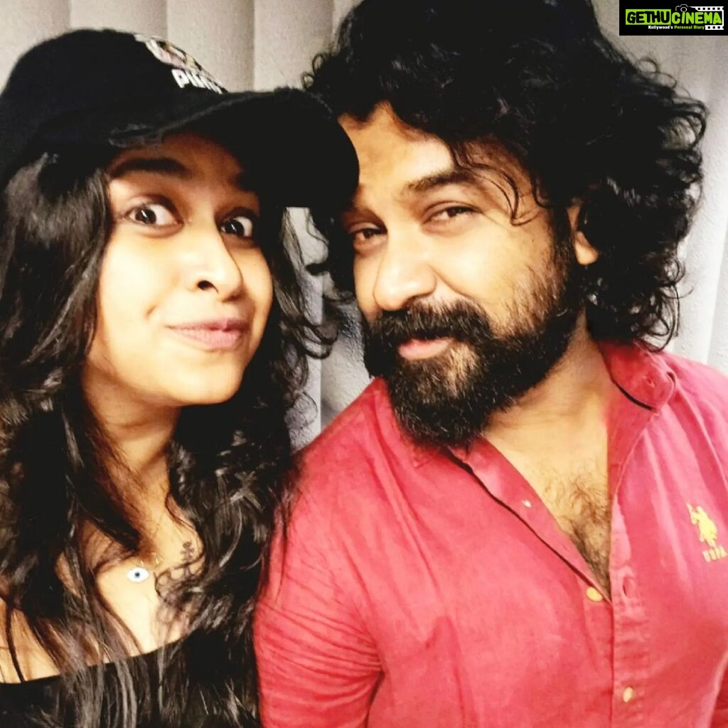 Sadhika Venugopal Instagram - Sometimes, someone comes into your life, so unexpectedly, takes your heart by surprise, and changes your life forever Thanks for being in my life @badri_krishh 😊😍❤ you are the one who thought me the real meaning of life & the importance of selflove & personal space Love you ❤muaahaa 😘 Cheers 🥂 to our unbreakable bond #partnerincrime #soulconnection #friendshipgoals #lifetime Cochin, Kerala