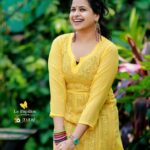 Sadhika Venugopal Instagram - 💛💛💛💛💛💛💛💛 👗@lepapillonkochi5 📸@3leaf_fashion_photography @3leaf_photography Loc @cocoacafe_cochin COCOA CAFE