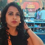 Sadhika Venugopal Instagram - 🖤🖤🖤🖤🖤🖤🖤 Women who are perceived as fearless have a concrete belief in themselves or as others would like to call it, they have confidence and high self-esteem that can't be described. Even when they're battling with doubts and insecurities, they know who they are. 🖤🖤🖤🖤🖤🖤🖤 #cookwithcomedyonasianet #asianet #newshow #entertainment #comedy #fun #latenightshoots📷🎬 Abaam Film Studio
