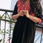 Sadhika Venugopal Instagram - ♥️🖤♥️🖤♥️🖤♥️ Women's aliyacut kurthi,yoke full beads work sizes available from M to xxl For more collections check out @lepapillonkochi5 Le Papillon