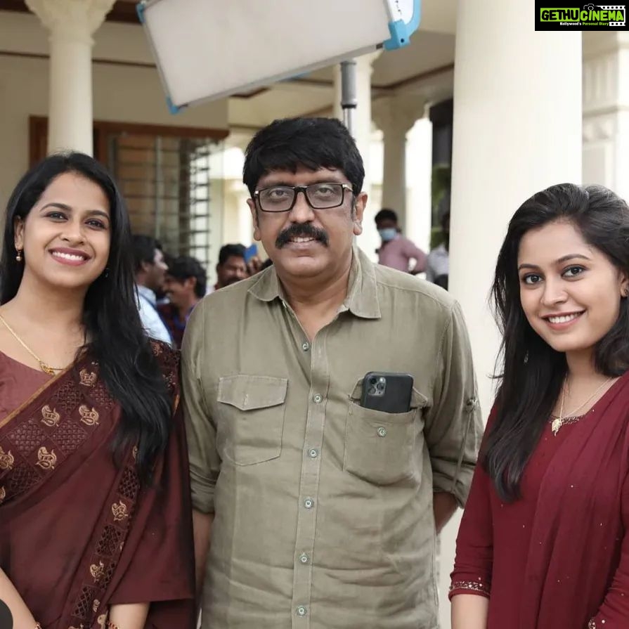 Sadhika Venugopal Instagram - 🎉🎉🎉🎉🎉🎉 Arrattt 😍in theaters now❤️ 🎉🎉🎉🎉🎉🎉 Thankyou so much unnisir @unnikrishnan_b_director and udayettan @krishnauday for this wonderful opportunity 😍 First time share the big screen space with the complete actor lalettan @mohanlal ❤️😍 Wishing all success to the entire team of our movie arrattt 👍👍❤️❤️❤️😍😍😍 Mumbai, Maharashtra