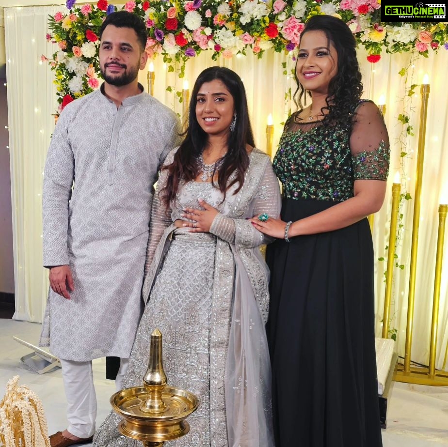 Sadhika Venugopal Instagram - Happy for you both @cha_andni & @akash_williams ❤️❤️❤️❤️❤️ Calicut, India