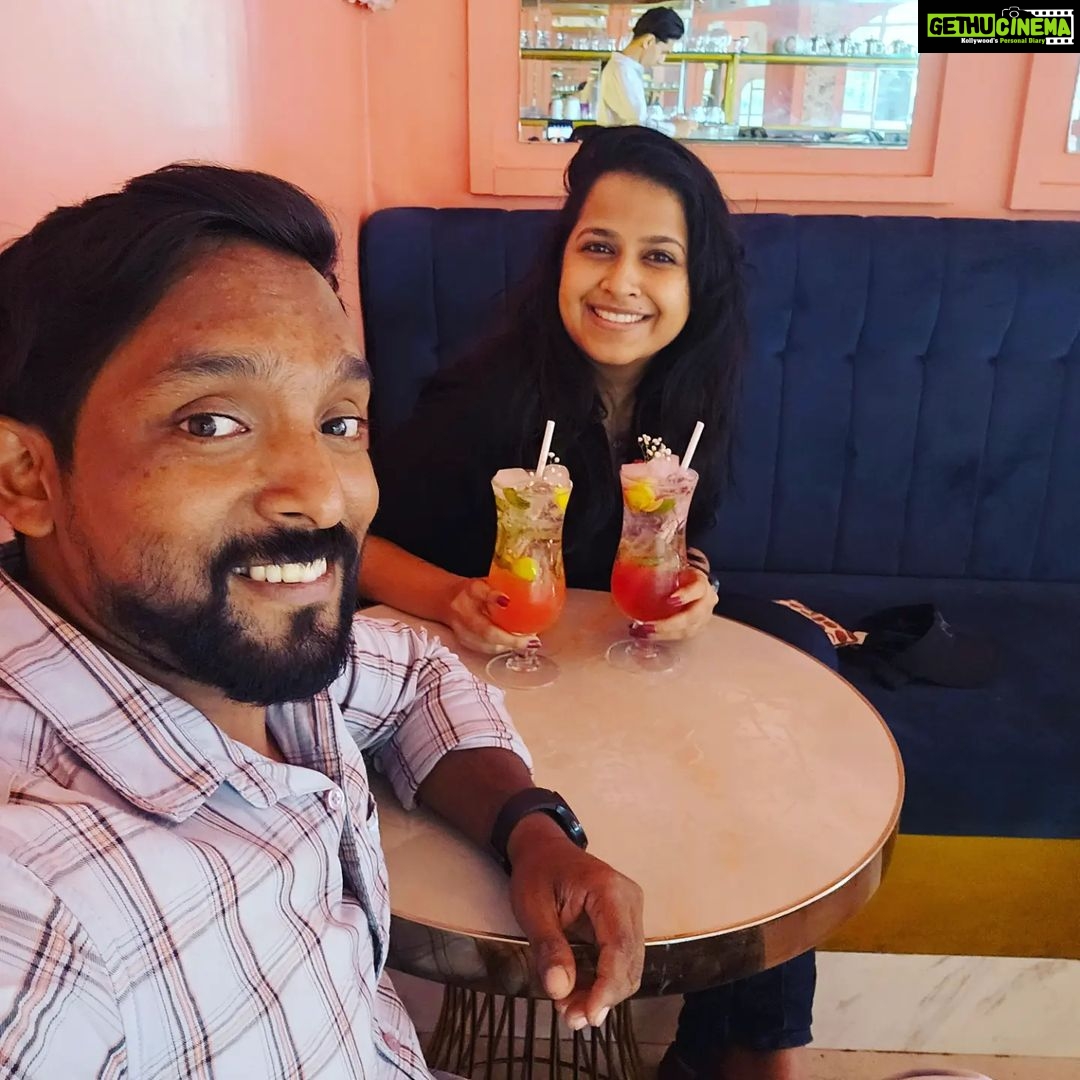 Sadhika Venugopal Instagram - 💕💕💕💕💕 Bff @binoy_rajcalicut Calicut, India