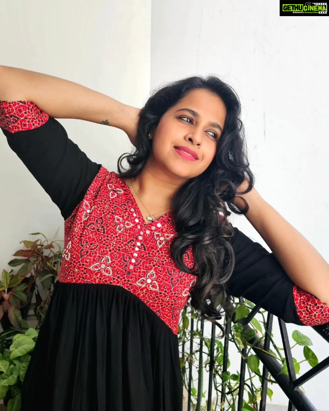 Sadhika Venugopal Instagram - Women's aliyacut kurthi,yoke full beads work sizes available from M to xxl For more collections check out @lepapillonkochi5