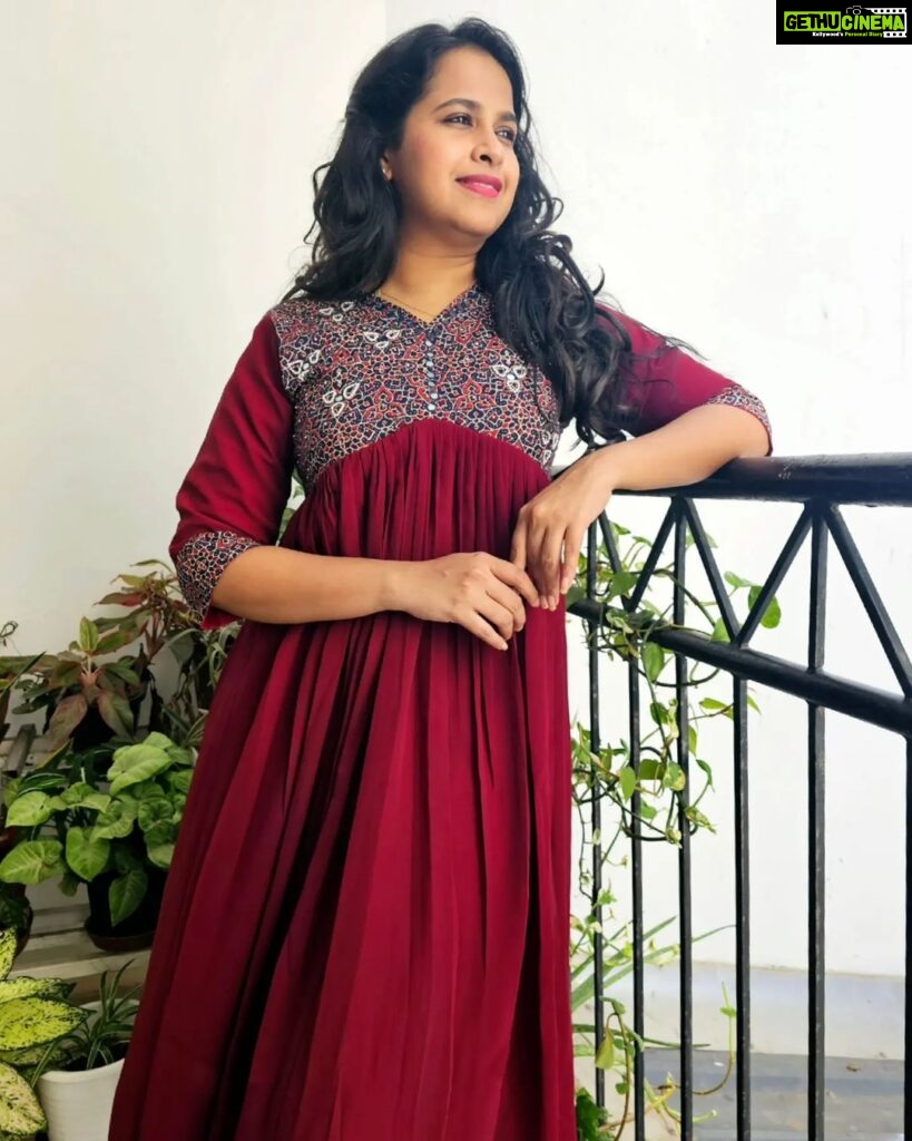 Sadhika Venugopal Instagram - Women's aliyacut kurthi,yoke full beads work sizes available from M to xxl For more collections check out @lepapillonkochi5 Le Papillon