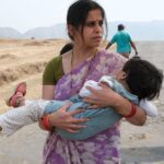 Sai Tamhankar Instagram - Cute costar ! Munchkin .. #saitamhankar #kids #kid #indialockdown #lovebabies #babies #zee5 #2dec