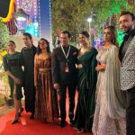 Sai Tamhankar Instagram - Moments before we saw the film together for the first time . It was indeed festive @iffigoa . Thank you for being so nice and kind and for the Pictures #shivam @dreamdraftfilms . #saitamhankar #teamindialockdown #iffi #goa #flyingvisit #premier #together Goa India
