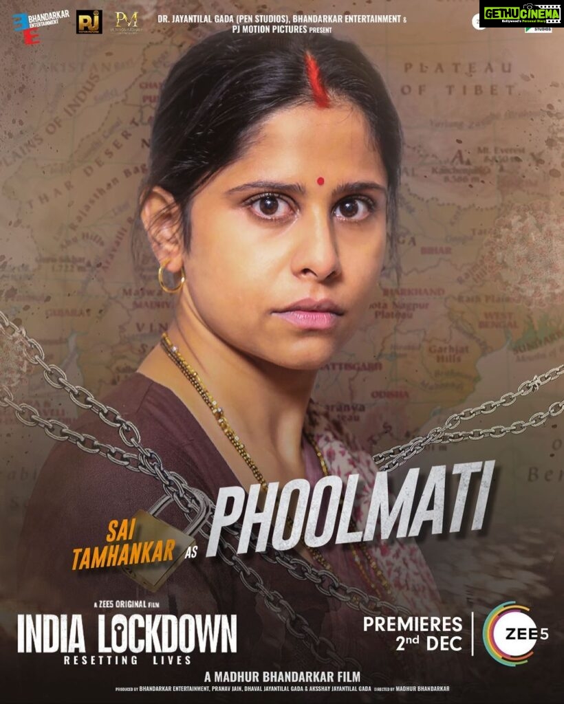 Sai Tamhankar Instagram - Life was never easy for them, and the crisis made it even tougher. Watch the struggles of the poor and migrant workers in #IndiaLockdown premiering 2nd Dec only on #ZEE5 #saitamhankar #phoolmati #indialockdown #comingsoon