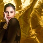 Sai Tamhankar Instagram - 👄 @houseofsoh @kharikajai @equiivalence @digambar103 @reshma_makeup_hairstylist @nehachaudhary_ @ipshita.db @vishal.patil36 #saitamhankar #diwaliparty #bejeweled #ने #jewels #diwalioutfit #glam