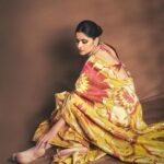Sai Tamhankar Instagram - Festive Feels .. #saitamhankar #yellowsaree #saree #नथ #bappamoraya