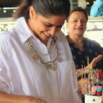 Sai Tamhankar Instagram - Happy Happy Birthday to the most gorgeous, fun loving and talented actress @saietamhankar ❤️ It was really fun to celebrate your birthday with you and your fans as well! As you said cannot wait to do this next year too🤪 God bless you with more and more success, happiness and lots of cake with every passing year! 😘 Khuuuuup Prem!❤️ . . . . Many more such surprises will be coming soon exclusively on Lights Camera Action for fans who would like to celebrate their favourite celebrity's birthday with them. Stay Tuned! . . . #rjshrutii #saietamhankar #birthday #celebration #LightaCameraBirthdayCelebration @redfmindia @magicfmmumbai @saiholics @sai_tamhankar_officialfanclub @saiefandom Bacharika Kitchen & Bar