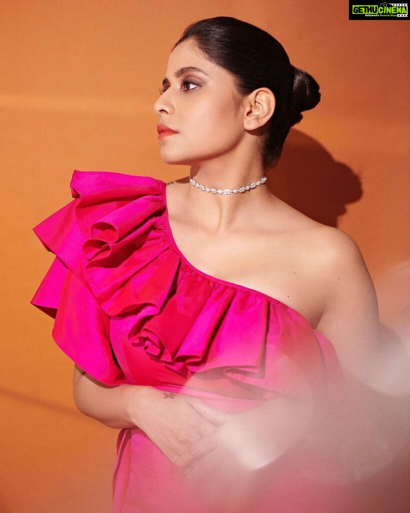 Sai Tamhankar Instagram - Fun dressing up for a birthday party ! Happy Birthday @applausesocial ; absolutely looking forward to the new journey we are embarking on . Lots of love and luck @sameern Sir and @segaldeepak Sir ! Outfit - @ranbirmukherjeeofficial Jewellery- @karishma.joolry Makeup - @digambar103 Hair - @jayshree2783 Styled by - @who_wore_what_when Photography- @rishabhkphotography #saitamhankar #pinkdress #pinknails #pink #pinknight
