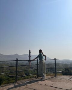 Sai Tamhankar Instagram - महाराष्ट्र दिनाच्या आणि कामगार दिनाच्या खूप शुभेच्छा!!! 

#saitamhankar #maharashtra #mh #mymh #mybeautifulstate