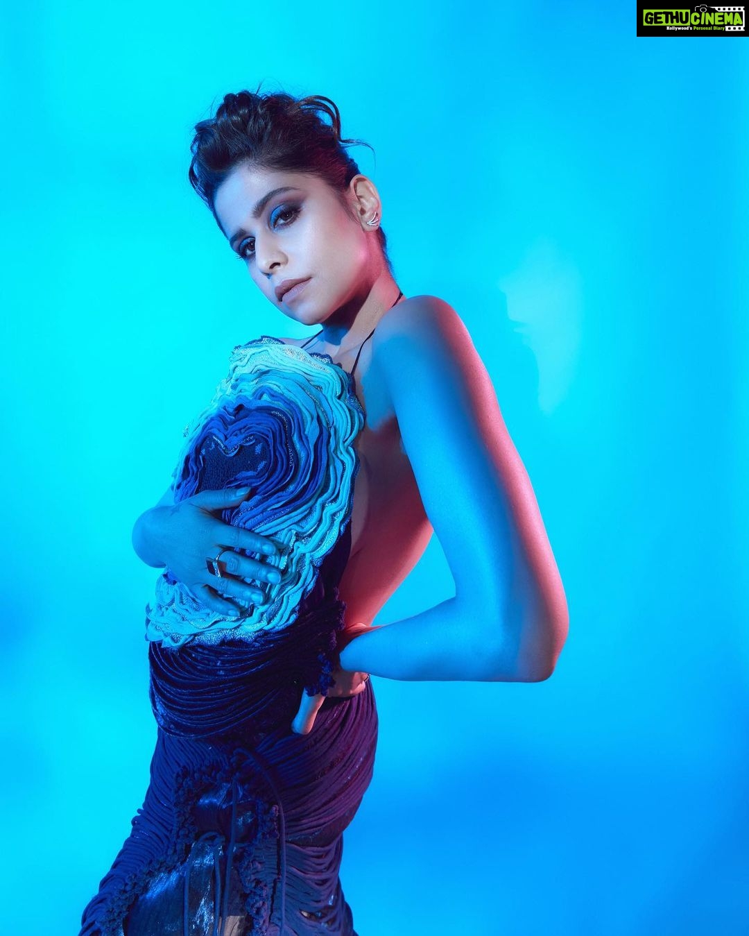 Sai Tamhankar Instagram - Wochu gonna do wid all that punk !!! For Filmfare Marathi Tonight @vaishalisstudio @aahiradiamonds @voycejewellery @nehachaudhary_ @satyamakeupartist @jayshree2783 @kadamajay @santushtimahadeo @vishal.patil36 #saitamhankar #filmfare #nominee #pondycherry #filmfaremarathi2022