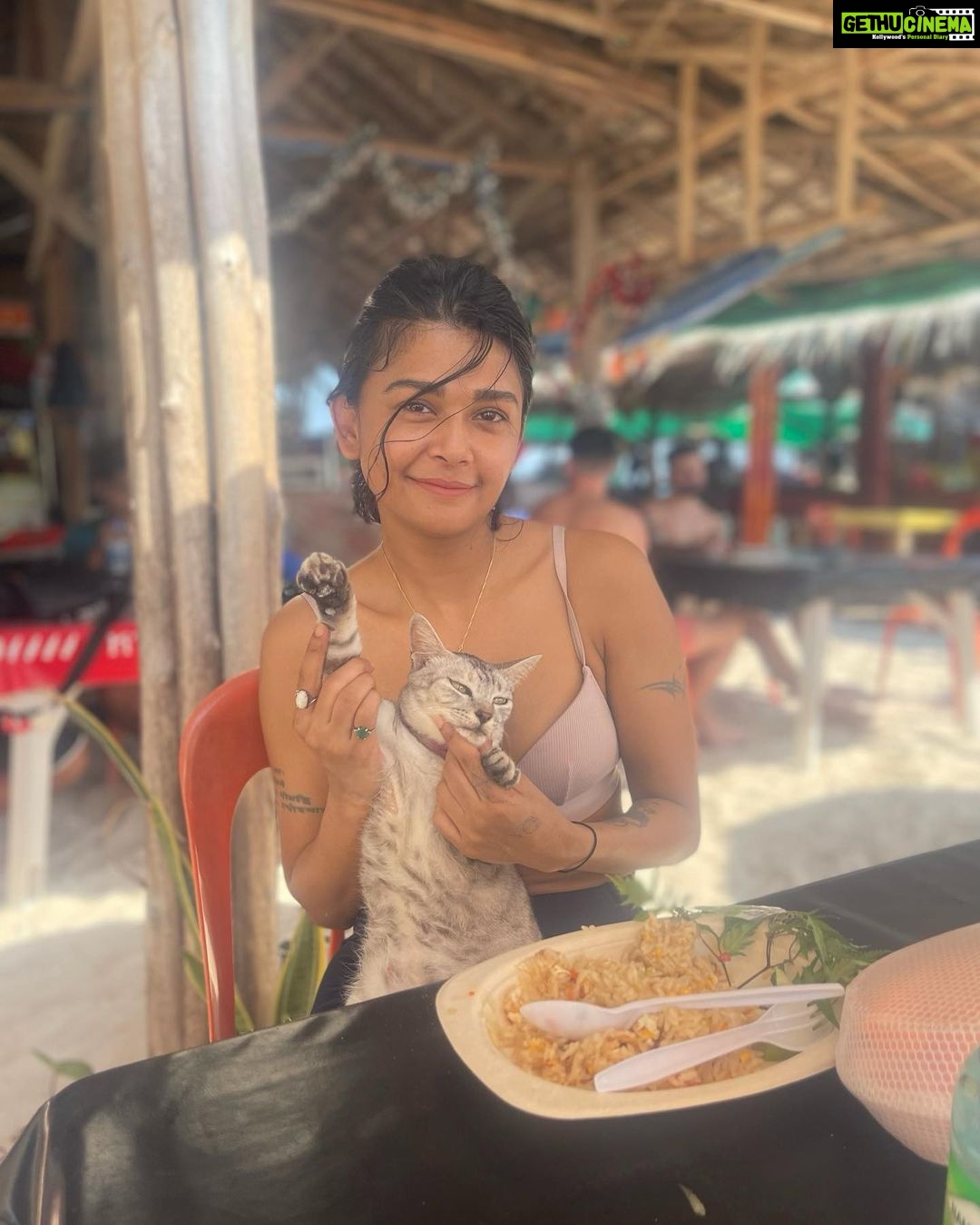 Sakshi Pradhan Instagram - Do you know how I reach the Beach?π³ π§π½ββοΈποΈ π¦ π₯ π©΄ πͺ¬ .. .. .. .. .. .. #Treehouse #soundsofthejungle jungle #greenstowaters #Trill #explore #findyourway #findyourself #Travel Phuket, Thailand