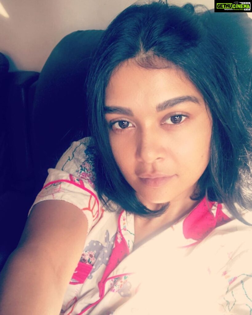 Sakshi Pradhan Instagram - #End is near #Start of my future self is here! 🥂 .. .. .. .. .. .. #2022 #2023 #newyear #greaternewyear #Happynewyear #gratitude #salvation #positivethoughts #stayconnected