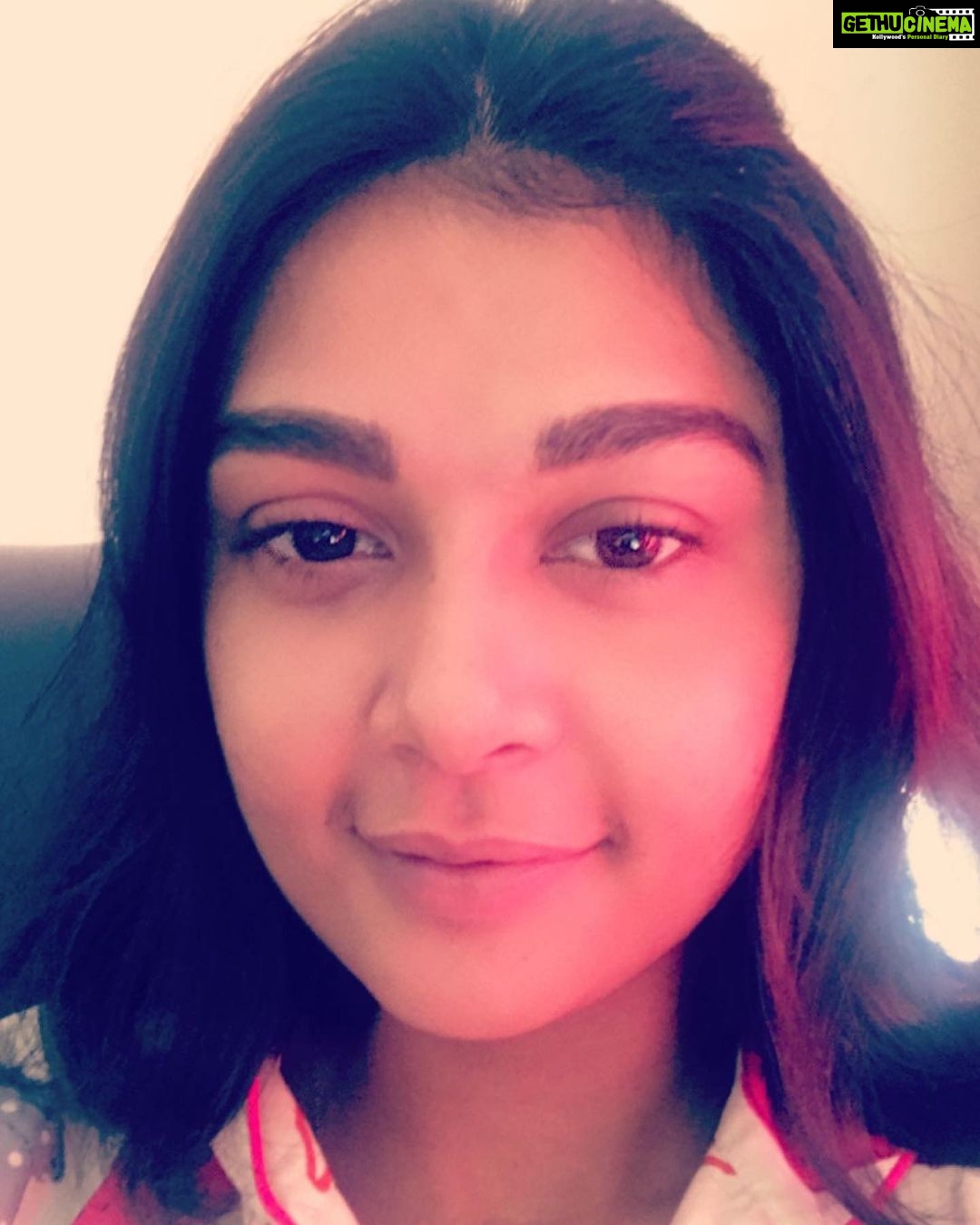 Sakshi Pradhan Instagram - #End is near #Start of my future self is here! 🥂 .. .. .. .. .. .. #2022 #2023 #newyear #greaternewyear #Happynewyear #gratitude #salvation #positivethoughts #stayconnected